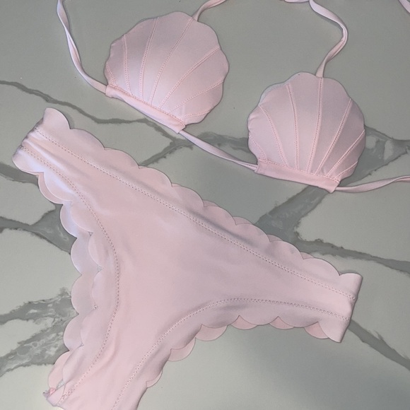 Pink Scallop Shell Bikini Set Size M - Picture 1 of 6